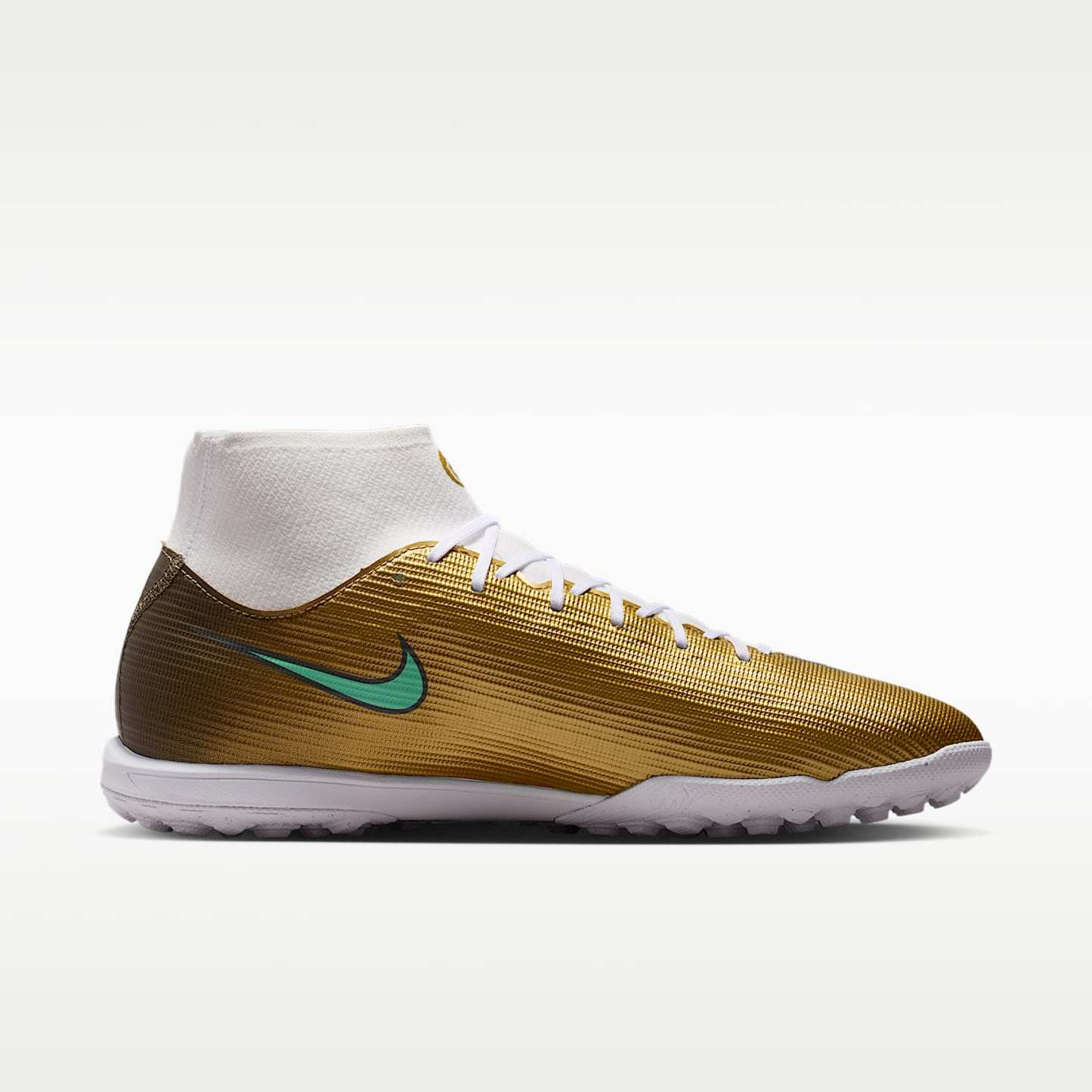 Nike Mercurial Superfly 11 Academy „Kylian Mbappé“ High-Top-Fußballschuh für Turf – Metallic Gold/Green Glow
