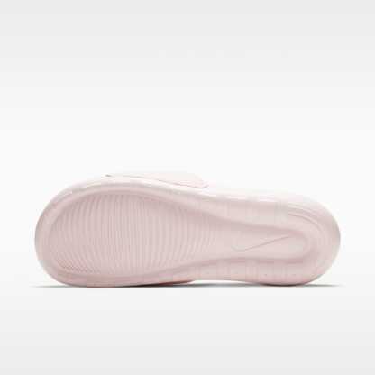 Nike Victori One Damen-Badeslipper – Barely Rose/Barely Rose/Metallic Silver