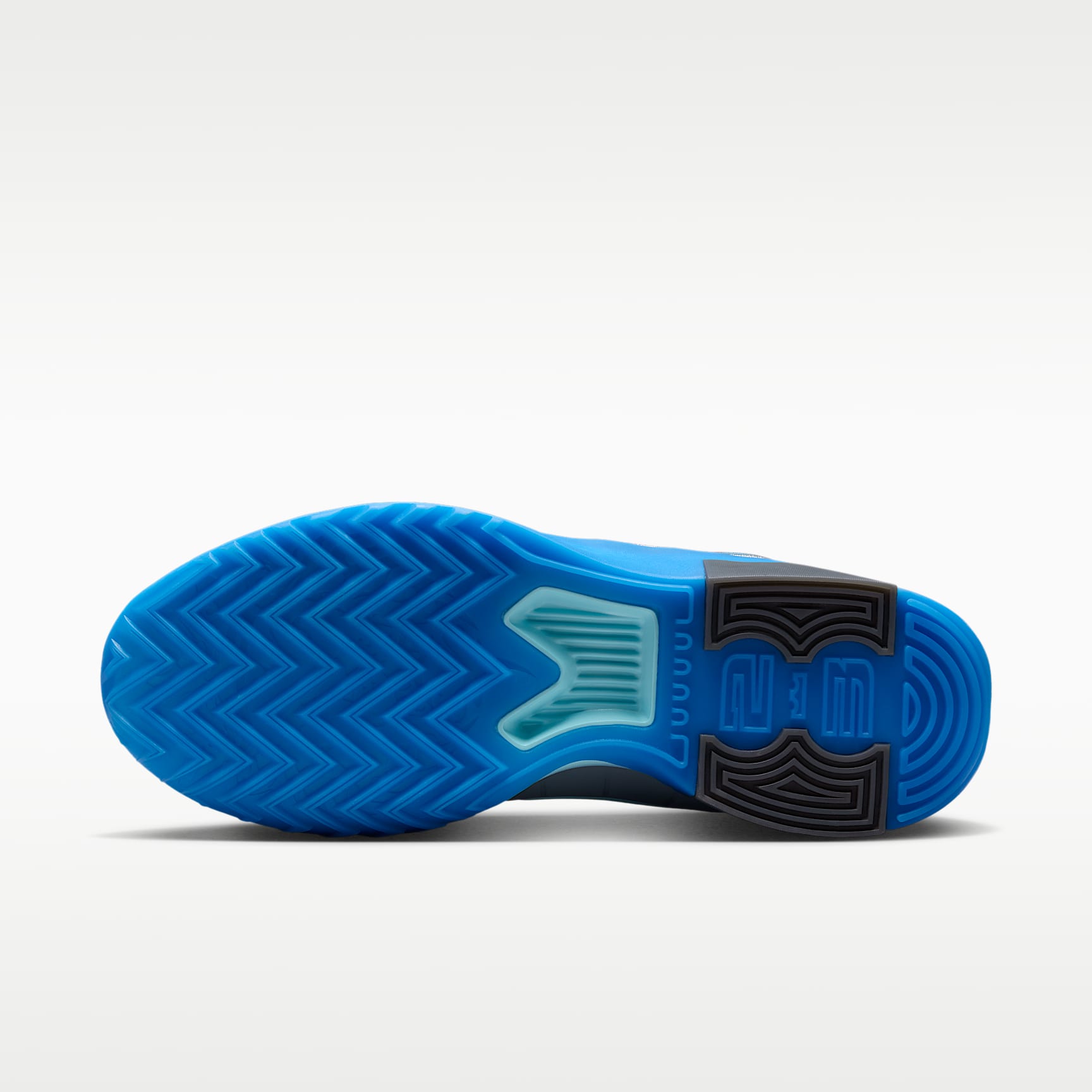LeBron Witness 9 Basketballschuh – Cool Grey/Glacier Ice/Glacier Ice/Aurora Blue