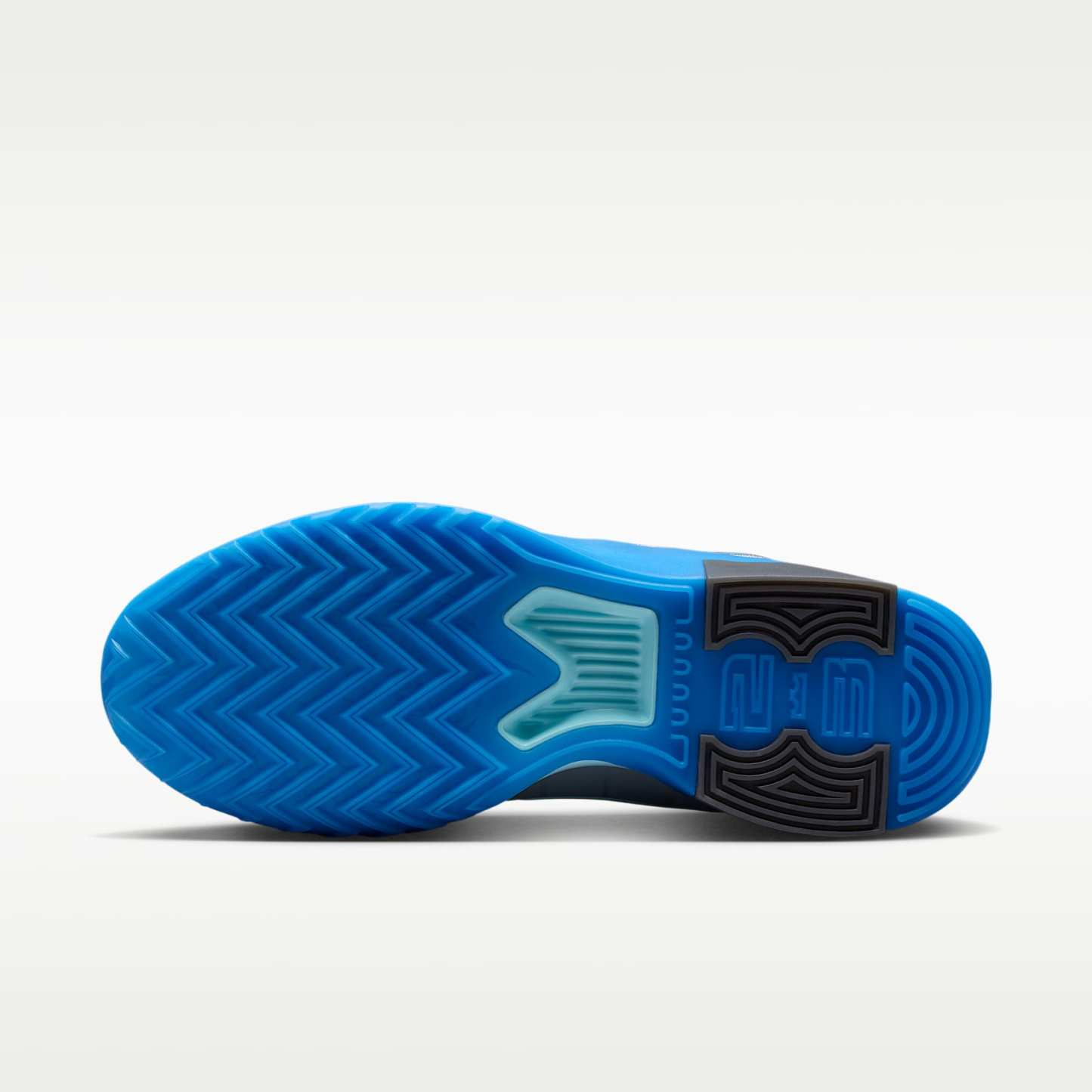 LeBron Witness 9 Basketballschuh – Cool Grey/Glacier Ice/Glacier Ice/Aurora Blue
