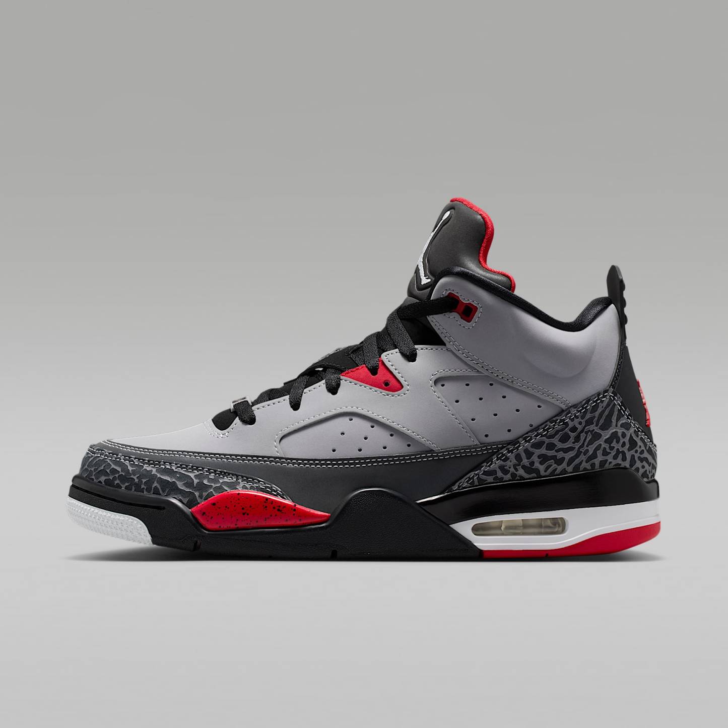 Jordan Son of Mars Low Herrenschuh – Cement Grey/Schwarz/Fire Red/Weiß