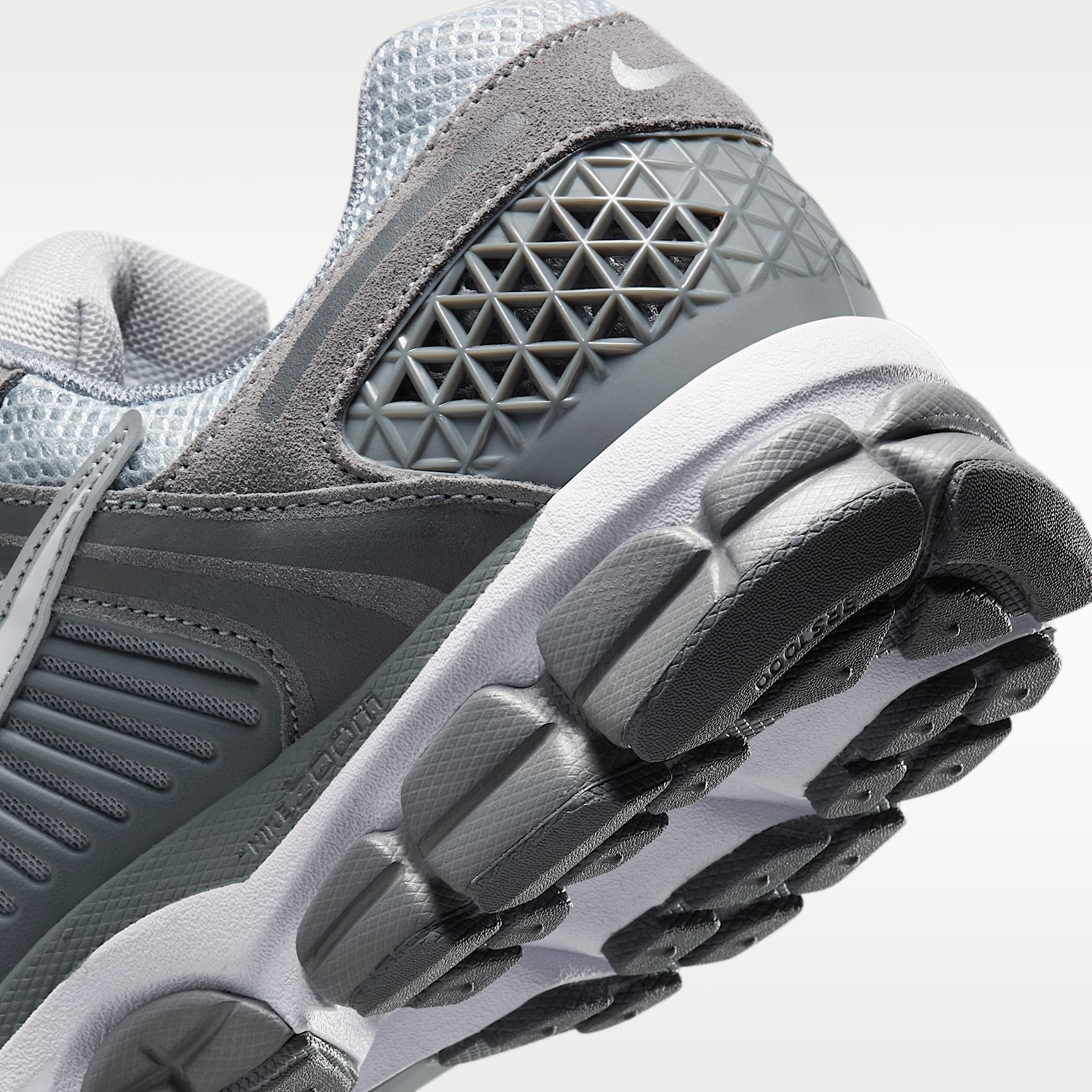 Nike Zoom Vomero 5 Herrenschuh – Cool Grey/Wolf Grey/Weiß