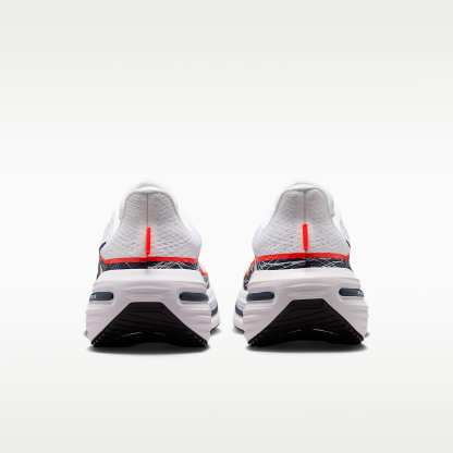 Nike Winflo 12 Straßenlaufschuh (Herren) – Weiß/Dynamic Yellow/Bright Crimson/Obsidian