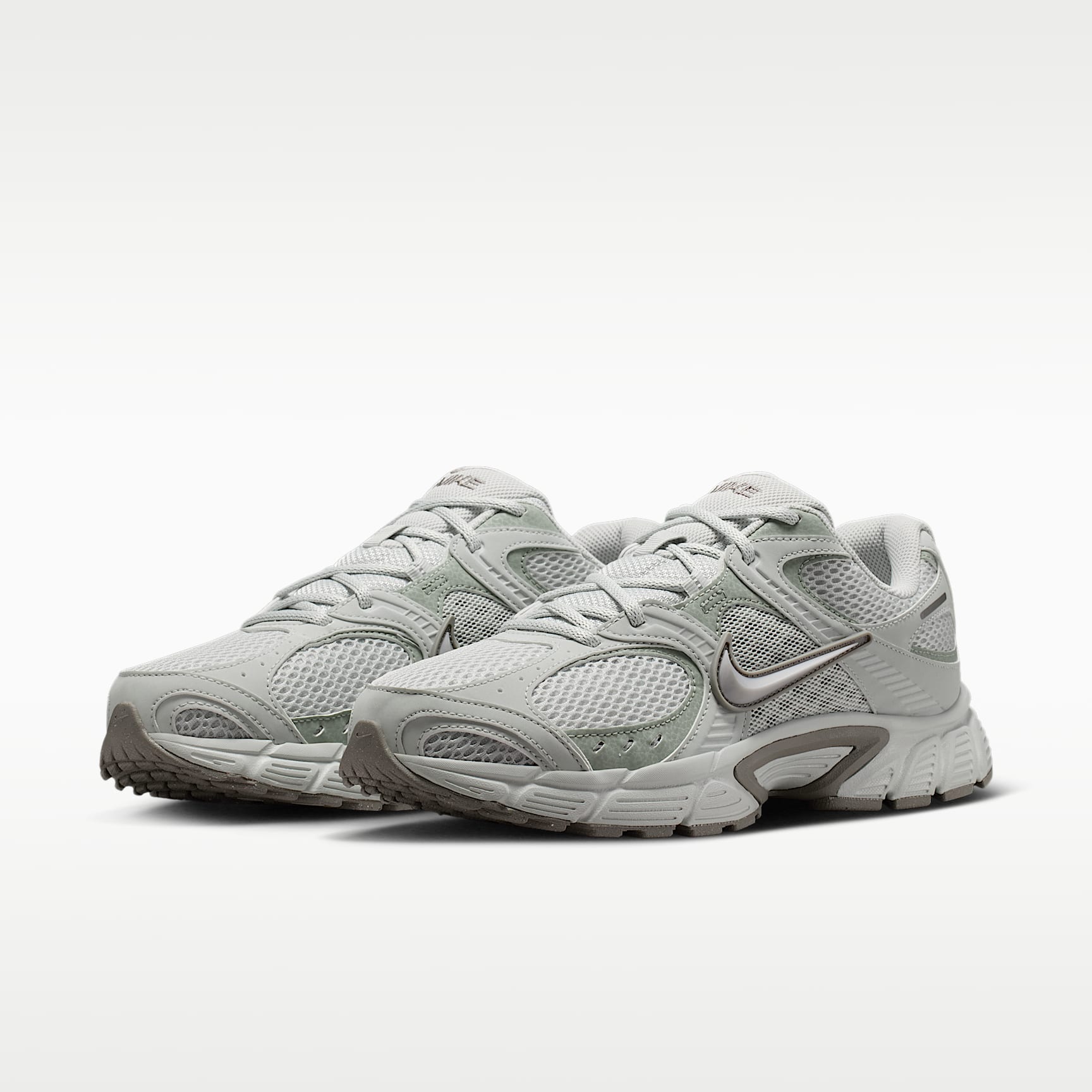 Nike V5 RNR Schuh (Herren) – Light Silver/Jade Horizon/Canyon Grey/Metallic Silver