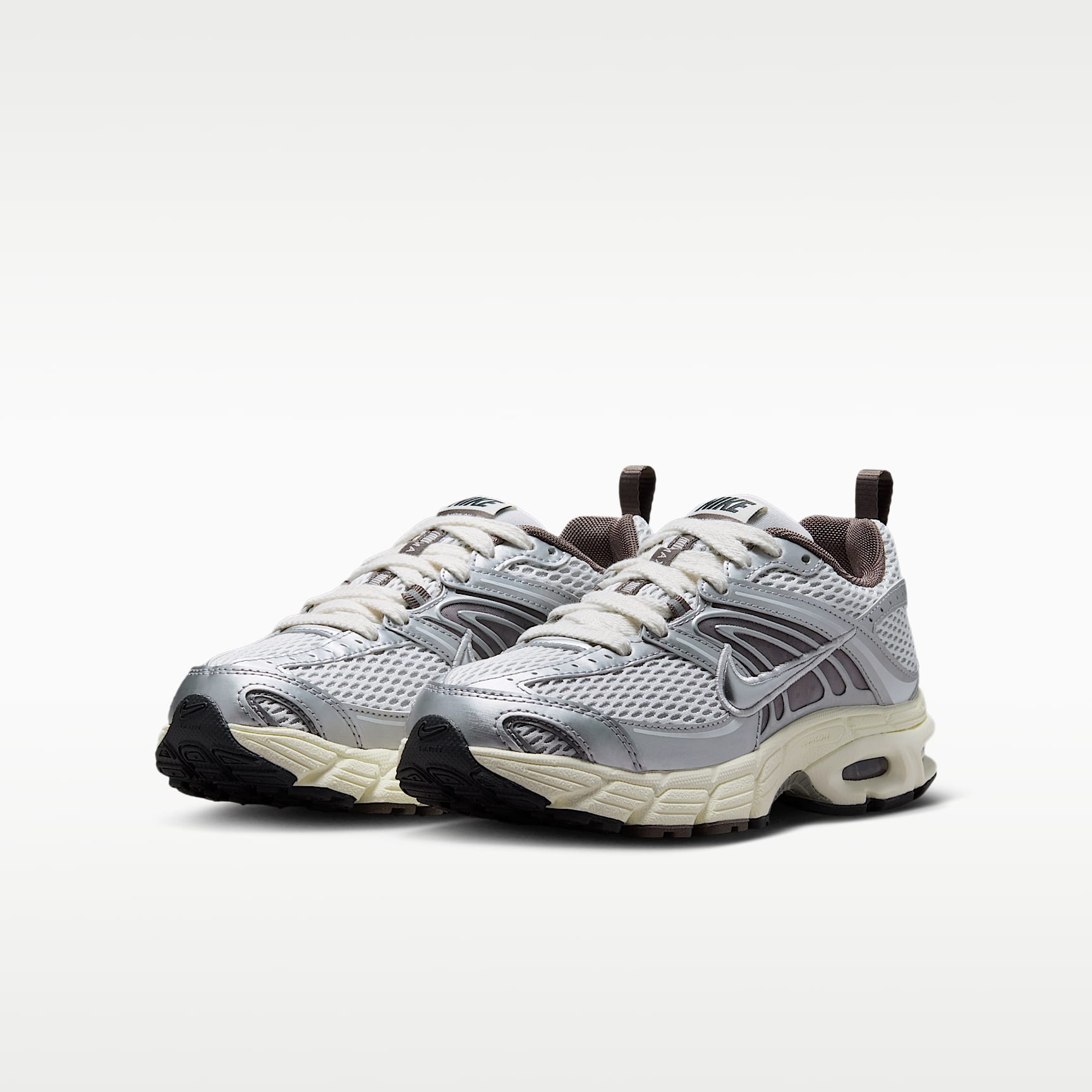 Nike Air Max Moto 2K Schuh für ältere Kinder – Platinum Tint/Cave Stone/Anthracite/Metallic Silver
