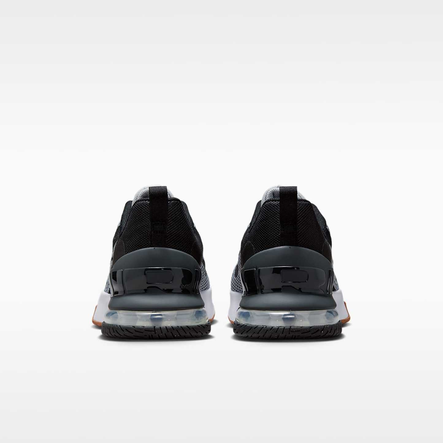 Nike Air Max Alpha Trainer 6 Workout-Schuh (Herren) – Light Smoke Grey/Schwarz/Gum Medium Brown/Anthracite