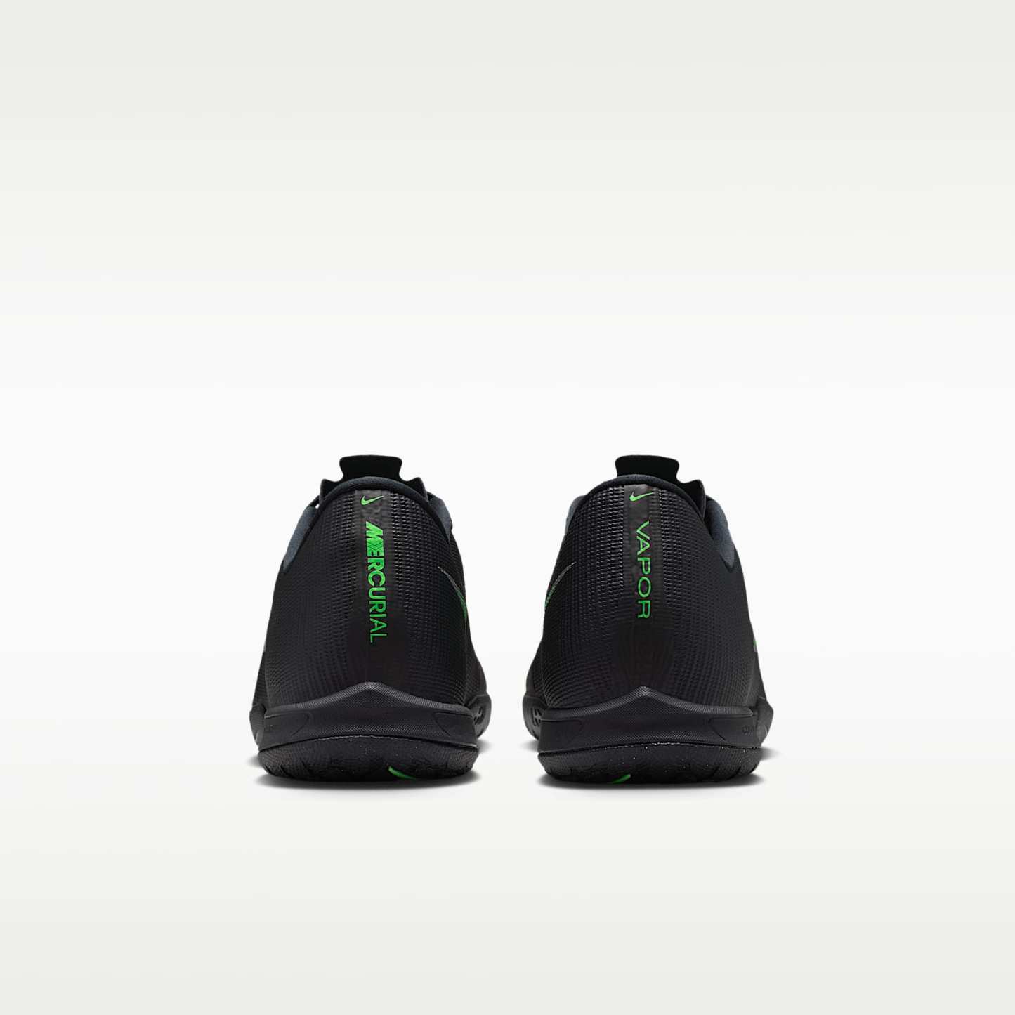 Nike Mercurial Vapor 17 Academy Low-Top-Fußballschuh für Hallen- und Hartplätze – Schwarz/Schwarz/Illusion Green