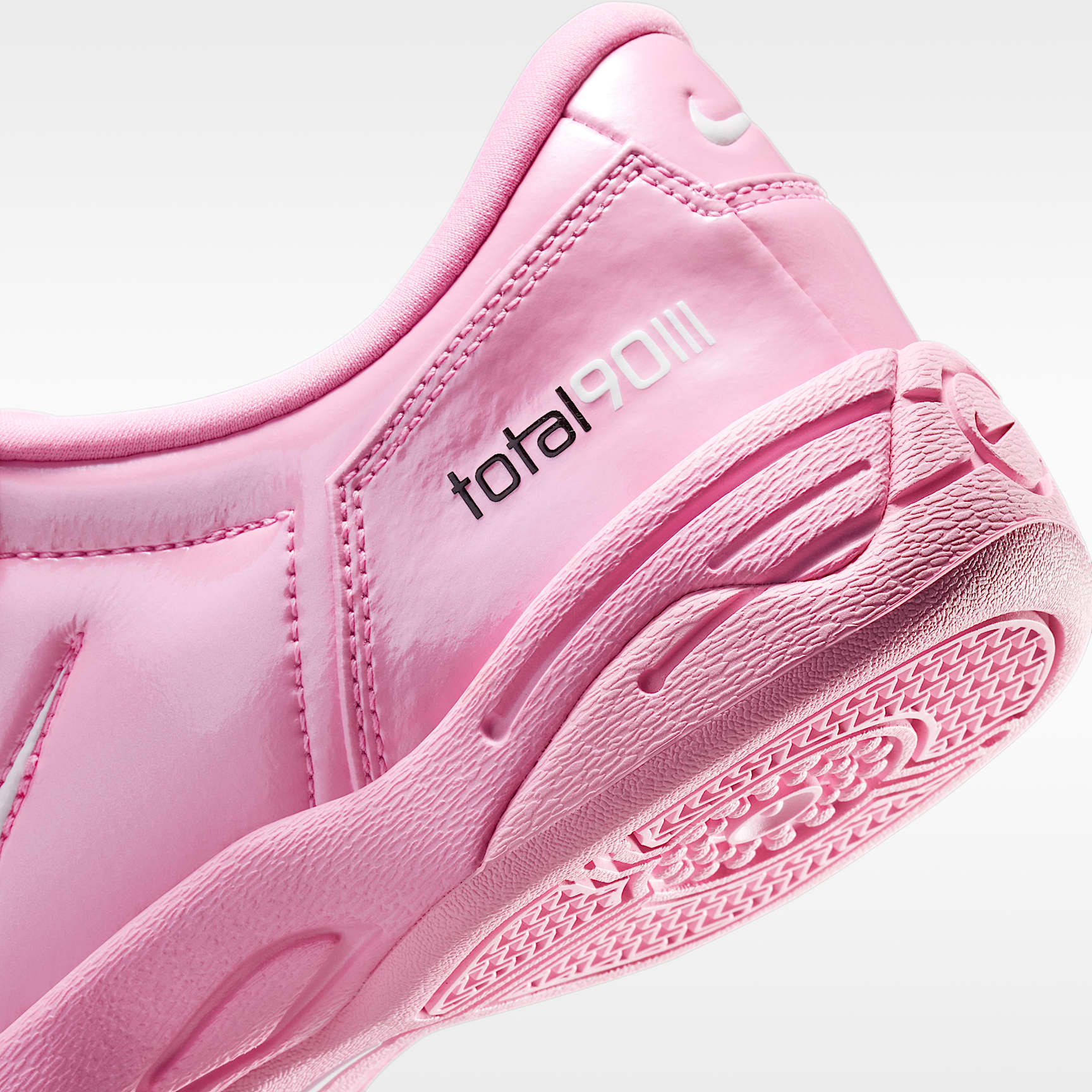 Nike Total 90 SE Schuh (Damen) – Pink Rise/Schwarz/Weiß