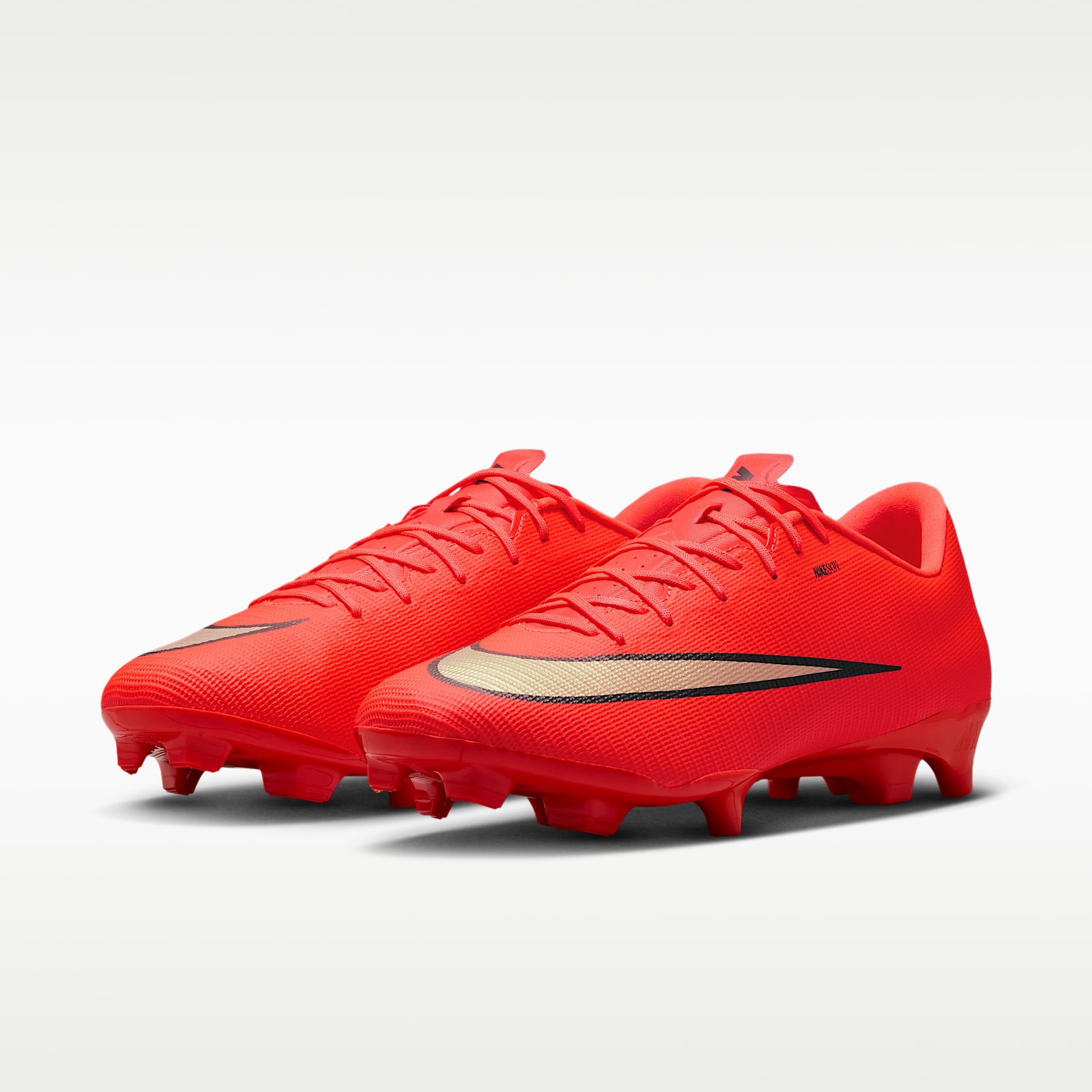 Nike Mercurial Vapor 17 Academy Low-Top-Fußballschuh für verschiedene Böden – Bright Crimson/Blur