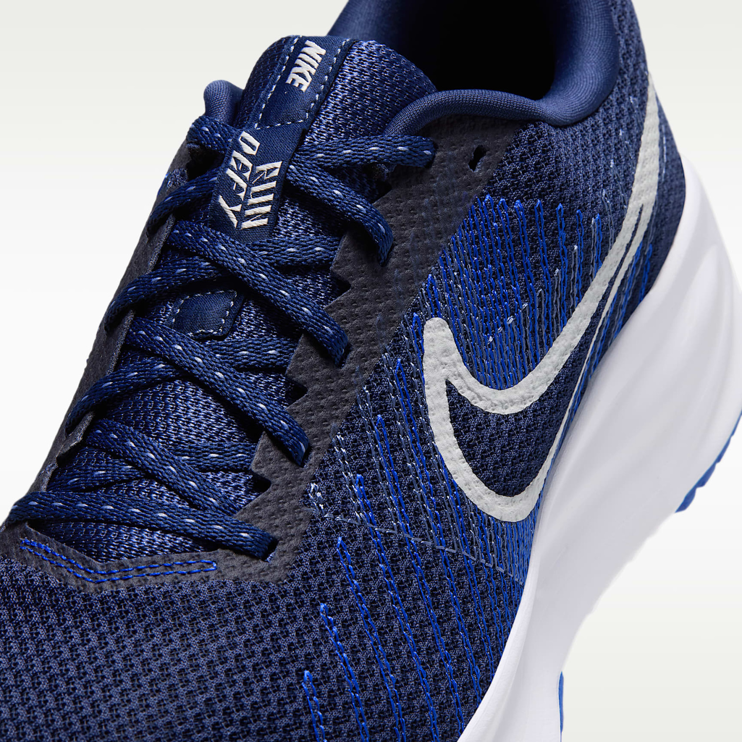 Nike Run Defy Straßenlaufschuh (Herren) – Midnight Navy/Racer Blue/Smokey Blue/Grey Mist