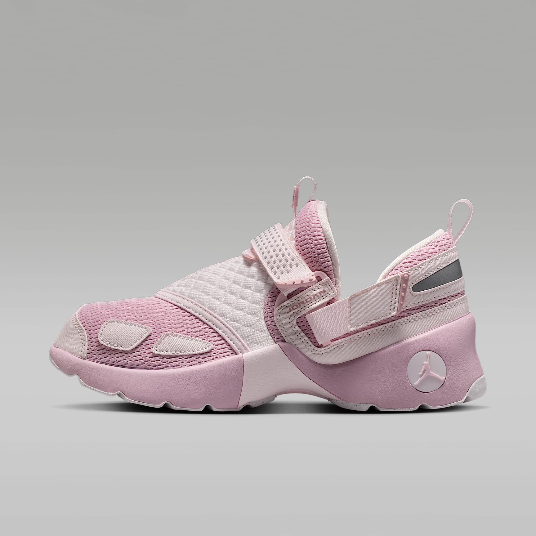 Jordan Trunner LX Schuh (Damen) – Iced Carmine/Pearl Pink/Reflective Silver/Iced Carmine