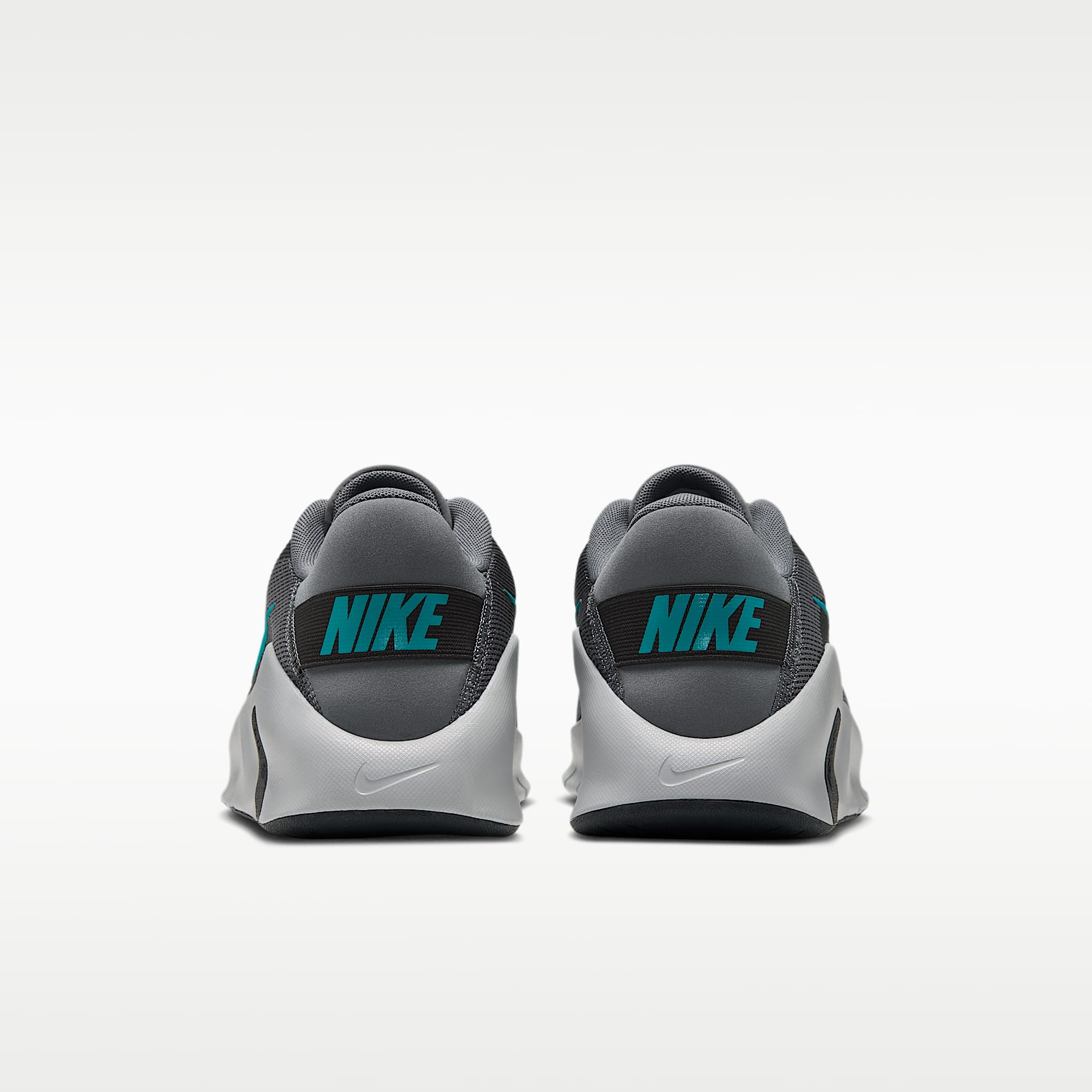 Nike Flex Train Workout-Schuh (Herren) – Smoke Grey/Anthracite/Light Smoke Grey/Energy