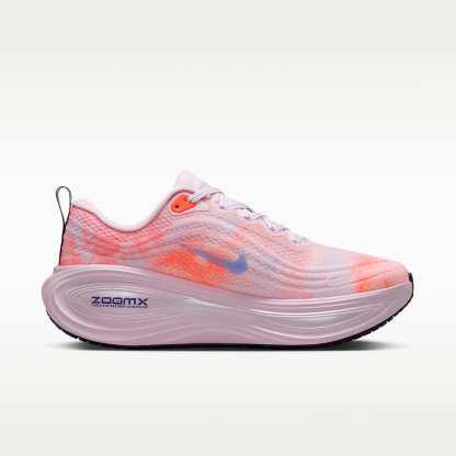 Nike Vomero Plus Straßenlaufschuh (Damen) – Bleached Lilac/Hyper Crimson/Sunset Haze/Royal Pulse