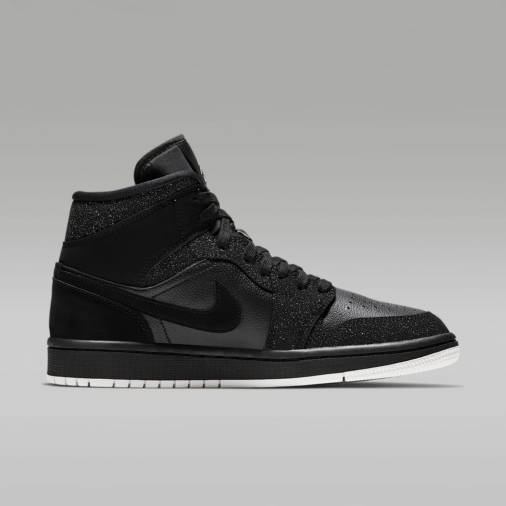 Air Jordan 1 Mid Schuh (Damen) – Schwarz/Weiß/Phantom