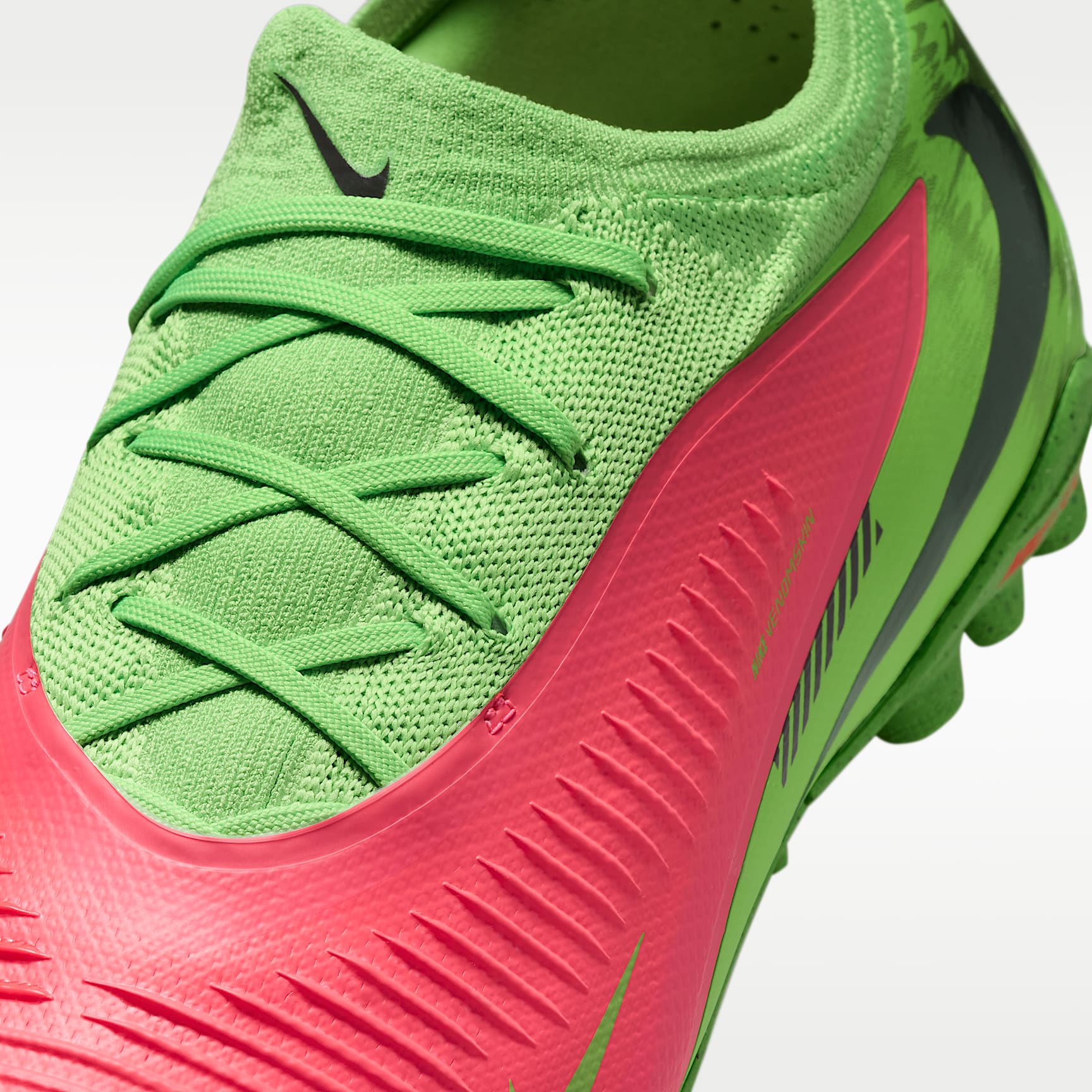 Nike Phantom 6 Low Pro "Erling Haaland" Fußballschuh für Turf – Hot Punch/Green Strike/Schwarz