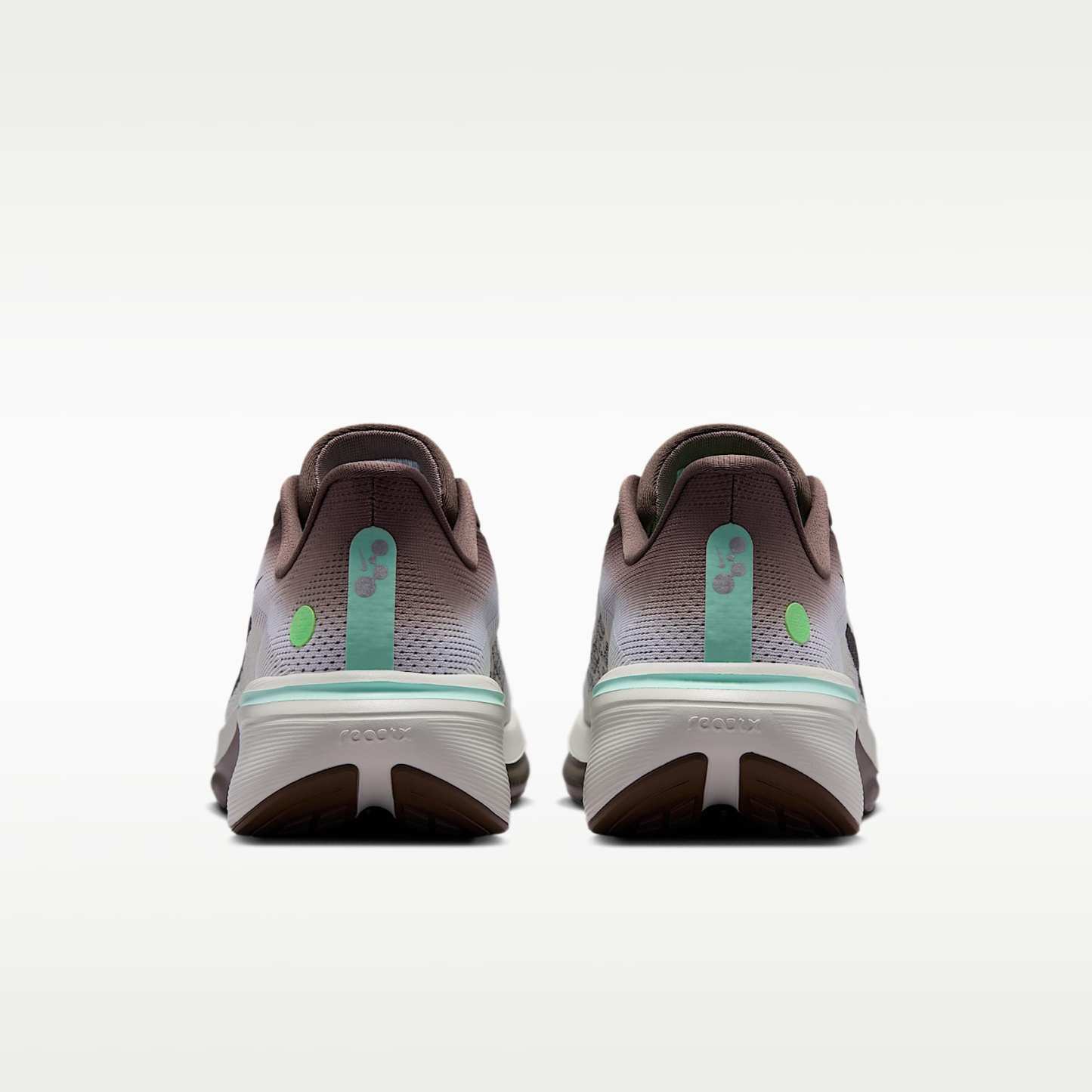 Nike Pegasus 42 Straßenlaufschuh (Herren) – Ironstone/Sea Glass/Arctic Green/Schwarz