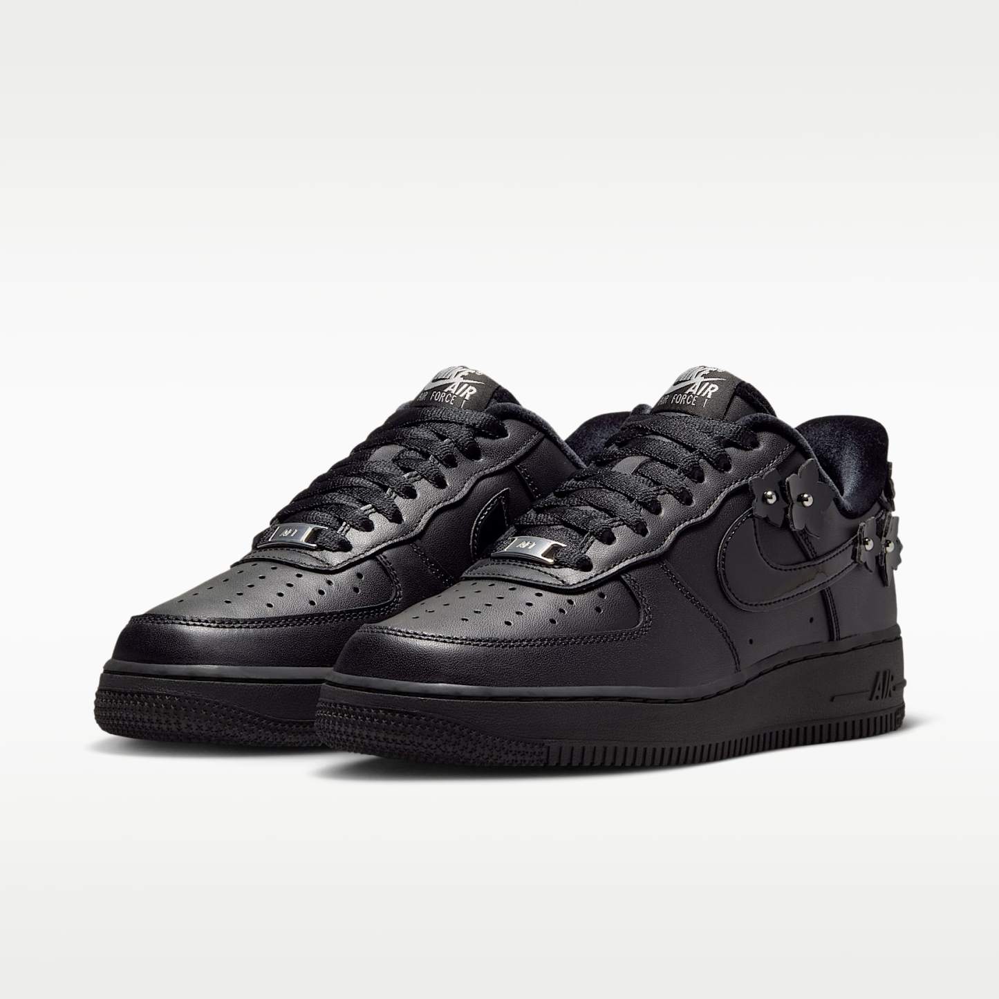 Nike Air Force 1 '07 "Florette" Schuh (Damen) – Schwarz/Off Noir/Metallic Silver/Schwarz
