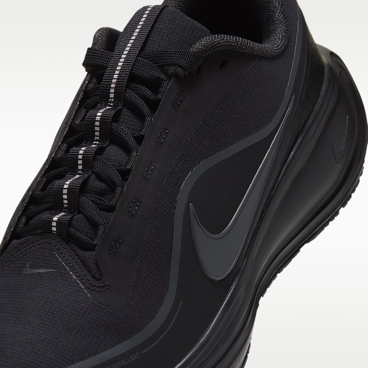 Nike Revolution 8 Utility Straßenlaufschuh (Herren) – Schwarz/Anthracite