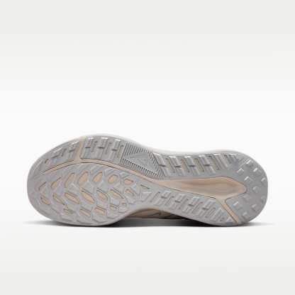 Nike Juniper Trail 2 GORE-TEX wasserfester Traillaufschuh (Damen) – Cream II/Light Orewood Brown