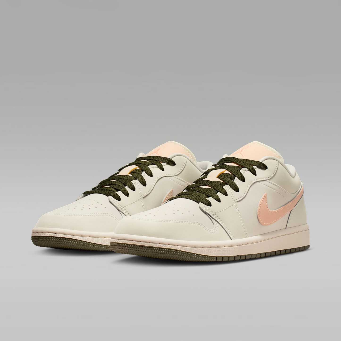 Air Jordan 1 Low Damenschuh – Sail/Crimson Tint/Cargo Khaki