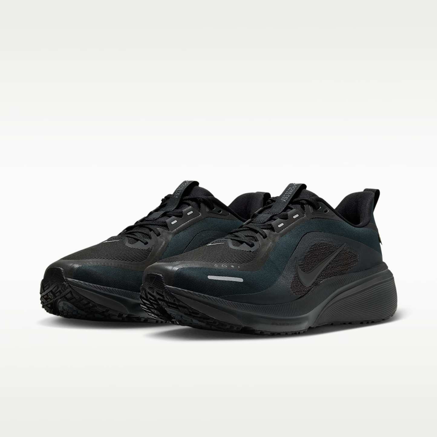 Nike Pegasus 42 GORE-TEX wasserdichter Straßenlaufschuh (Herren) – Schwarz/Off Noir/Dark Grey/Schwarz