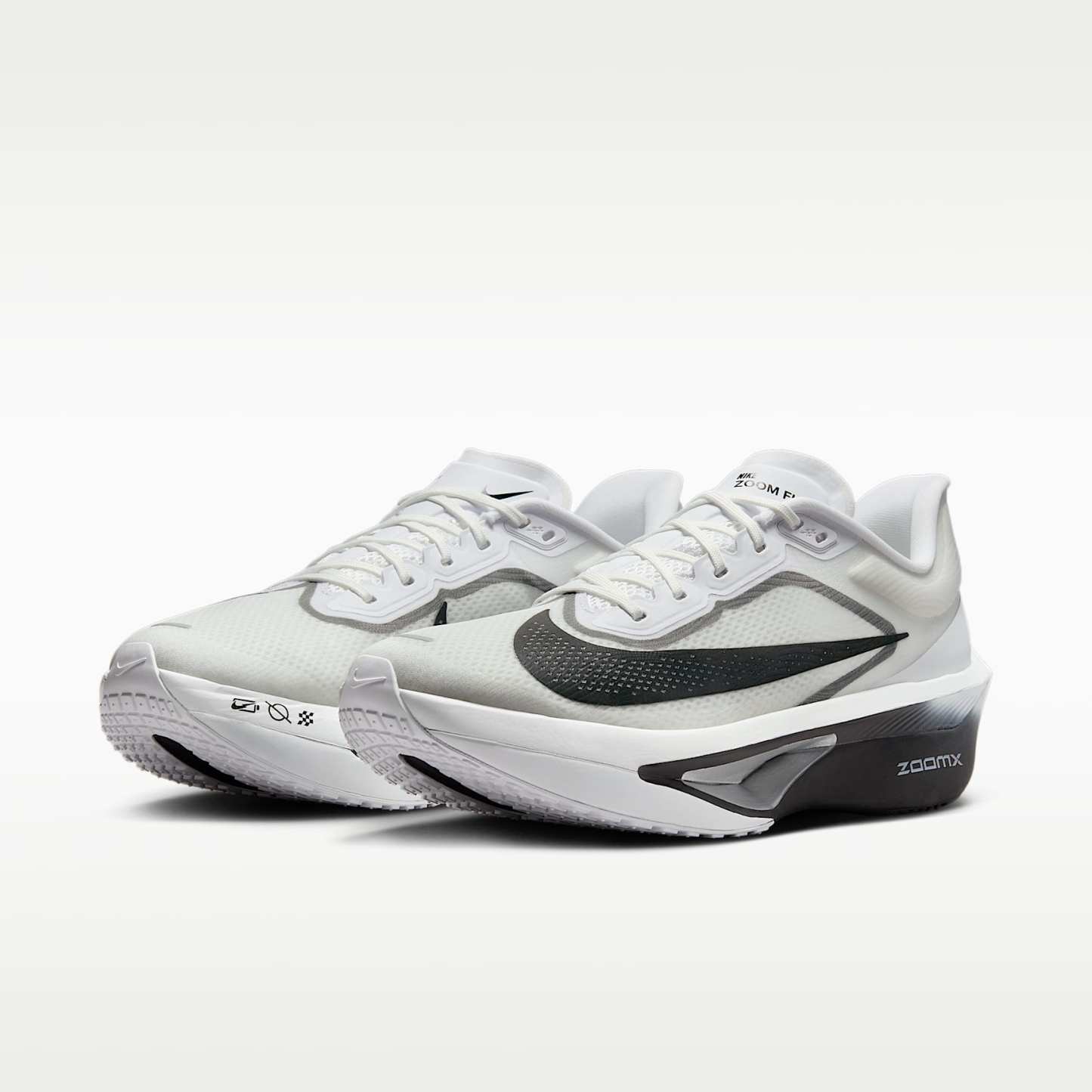 Nike Zoom Fly 6 Straßenlaufschuh für Wettkämpfe (Herren) – Weiß/Smoke Grey/Metallic Silver/Schwarz