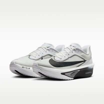 Nike Zoom Fly 6 Straßenlaufschuh für Wettkämpfe (Herren) – Weiß/Smoke Grey/Metallic Silver/Schwarz