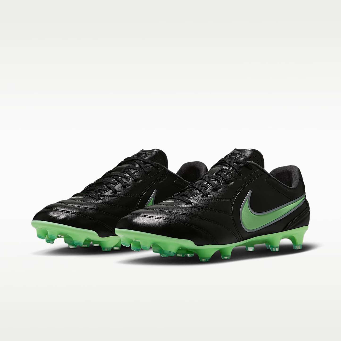 Nike Tiempo Ligera Pro Low-Top-Fußballschuh für normalen Rasen – Schwarz/Schwarz/Illusion Green