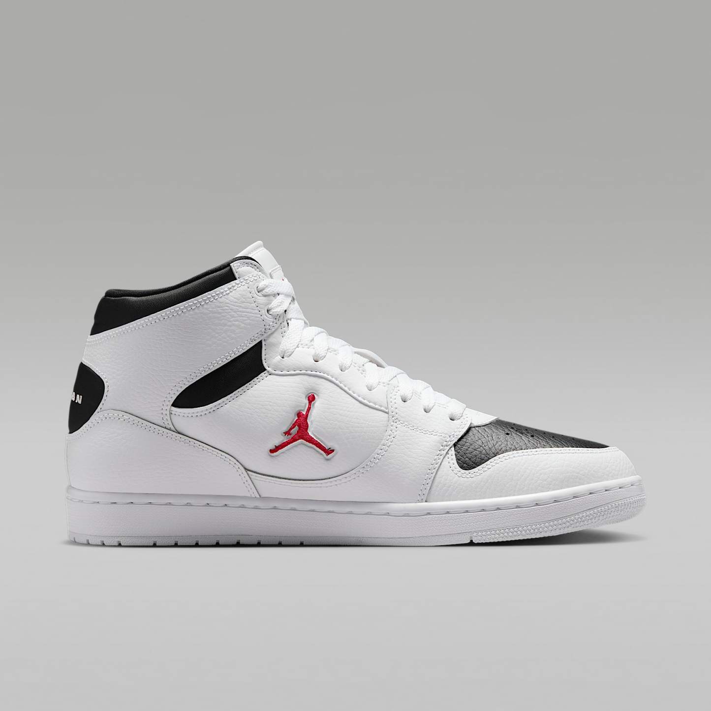 Jordan Court Connect Mid Herrenschuhe – Weiß/Schwarz/Gym Red