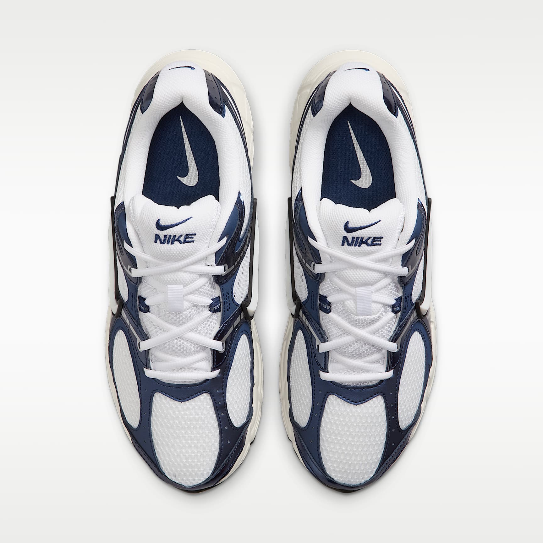 Nike V5 RNR Schuh (Herren) – Weiß/Midnight Navy/Metallic Silver/Weiß