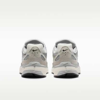 Nike P-6000 Schuh (Herren) – Light Bone/Pale Ivory/Schwarz/Sail