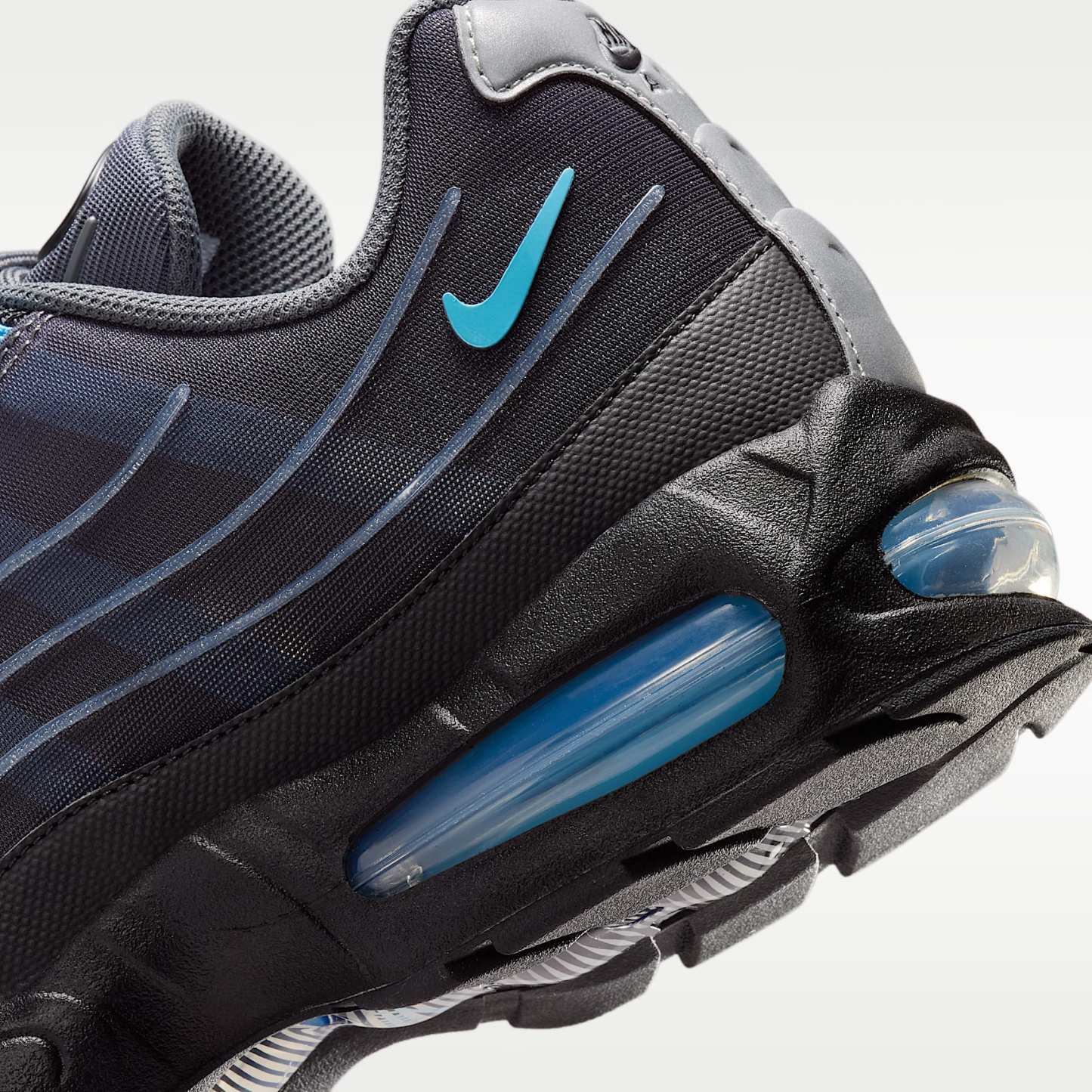 Nike Air Max 95 Big Bubble Tech Schuh (Herren) – Schwarz/Iron Grey/Metallic Silver/University Blue