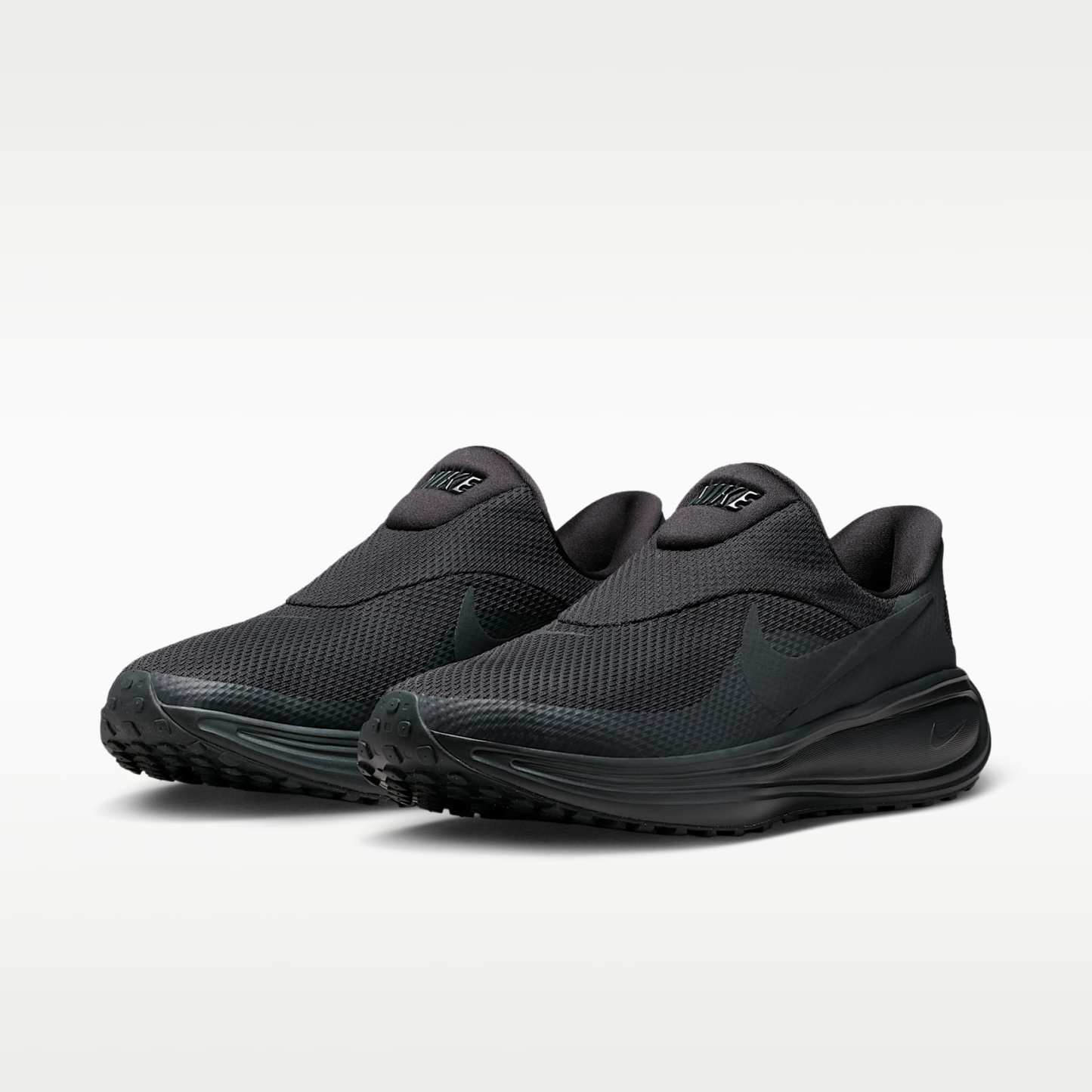 Nike Revolution 8 EasyOn Straßenlaufschuh (Herren) – Anthracite/Schwarz/Anthracite