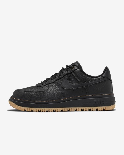Nike Air Force 1 Luxe Herrenschuh – Schwarz/Bucktan/Gum Yellow/Schwarz