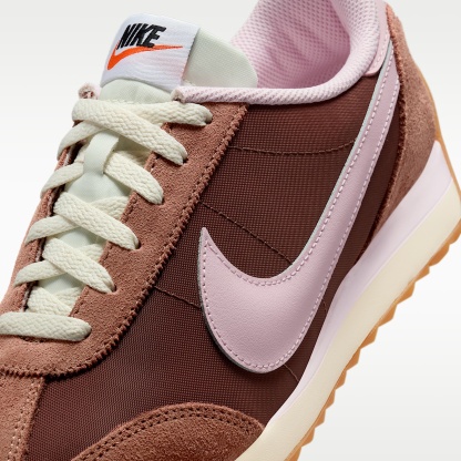 Nike Pacific Schuh (Damen) – Fauna Brown/Soft Pearl/Gum Light Brown/Pink Foam