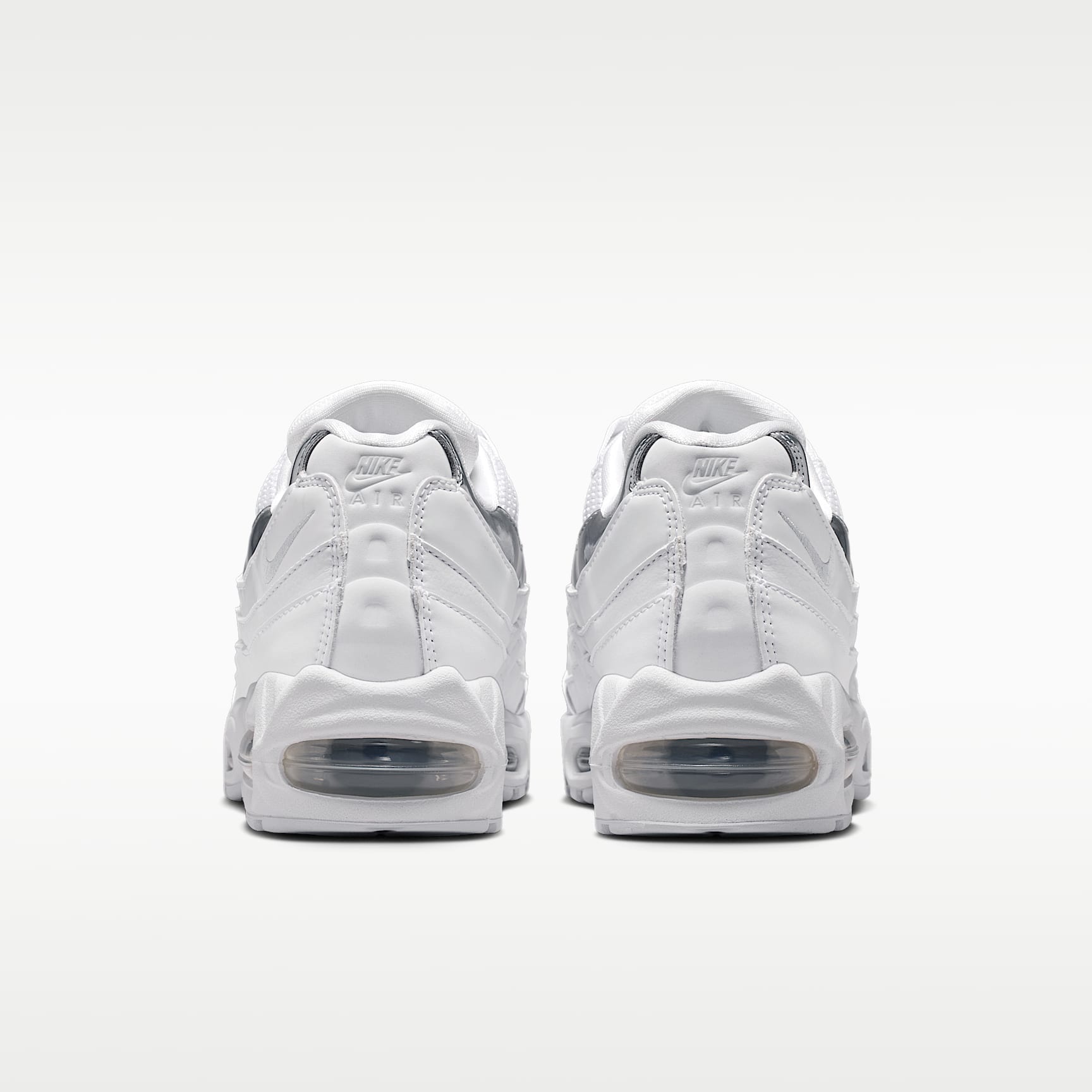 Nike Air Max 95 SE Schuh (Damen) – Weiß/Light Charcoal/Metallic Silver/Pure Platinum
