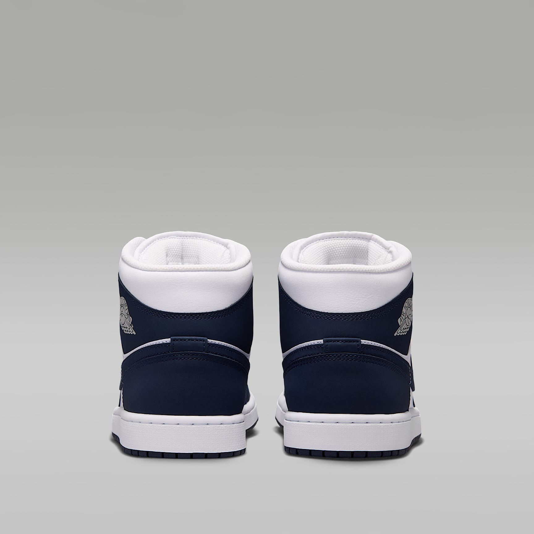 Air Jordan 1 Mid Schuh (Herren) – Obsidian/Weiß/Grey Fog/Obsidian