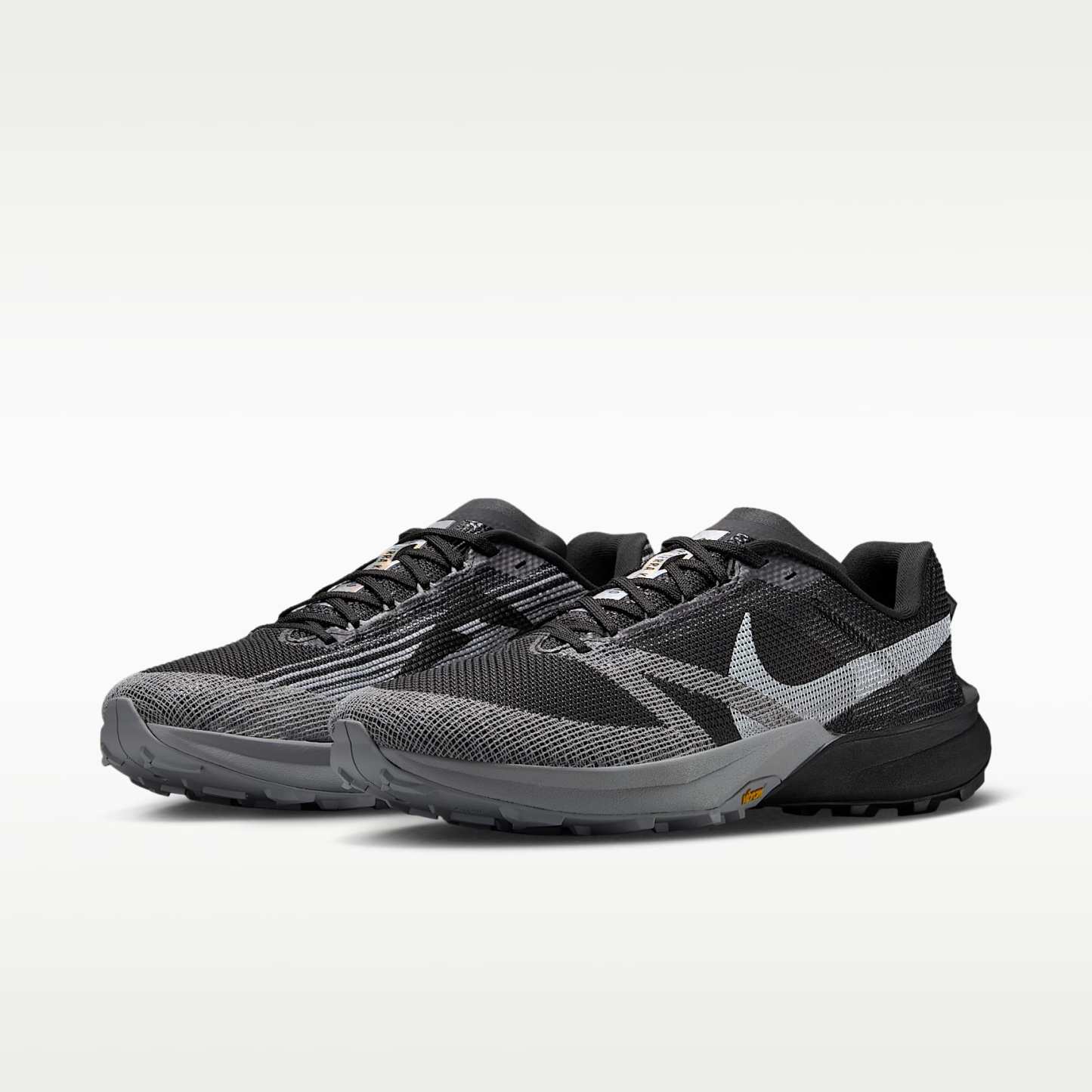 Nike Kiger 10 Traillaufschuh – Schwarz/Weiß/Cool Grey/Weiß