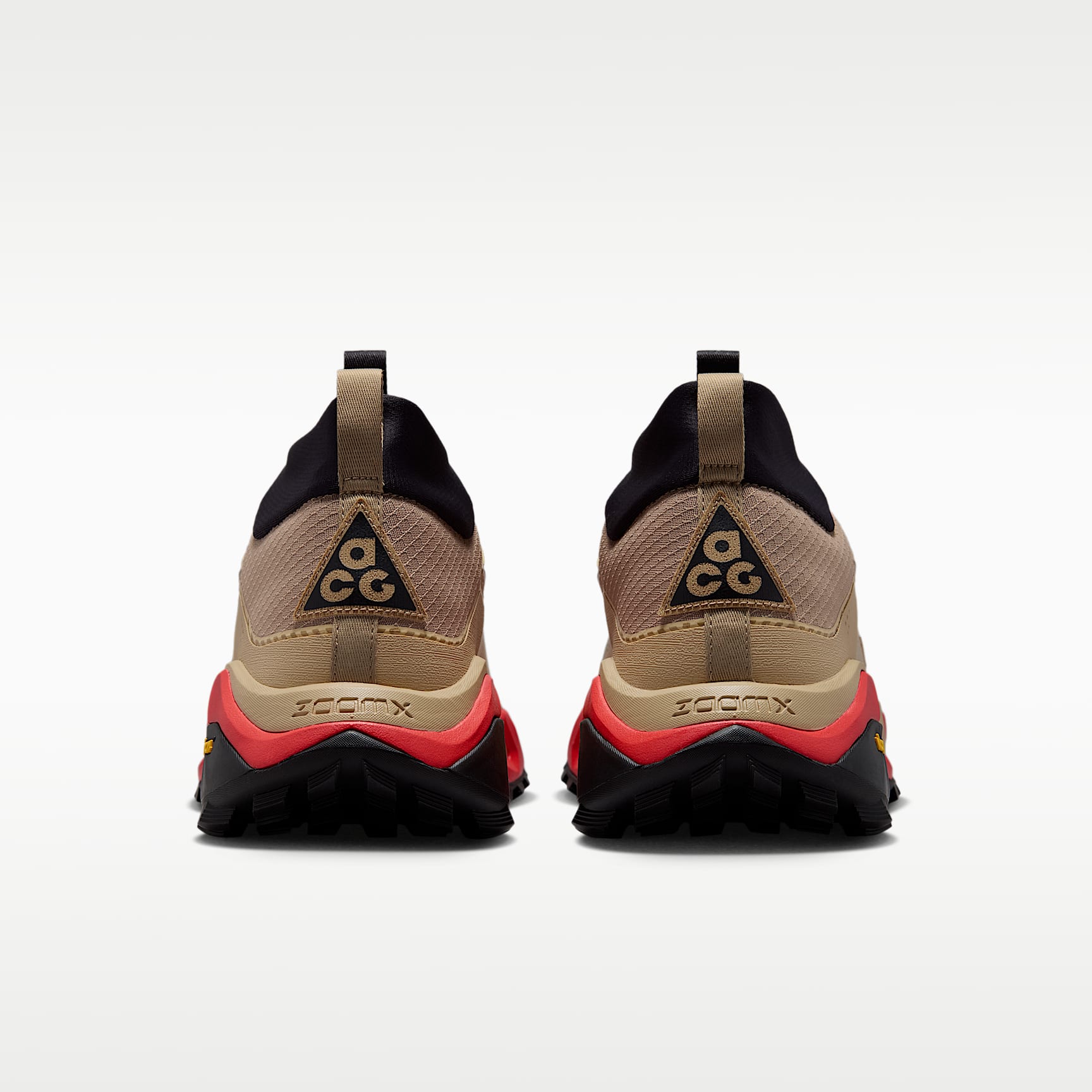 ACG Zegama Hike Wanderschuh (Herren) – British Khaki/Linen/Light Crimson/British Khaki