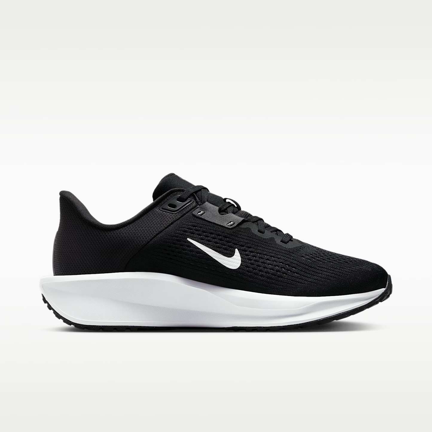 Nike Quest 6 Straßenlaufschuh (Damen) – Schwarz/Iron Grey/Weiß