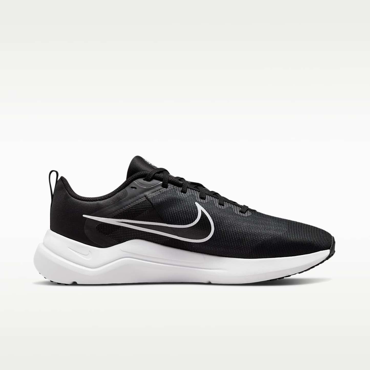 Nike Downshifter 12 Herren-Laufschuh – Schwarz/Dark Smoke Grey/Pure Platinum/Weiß