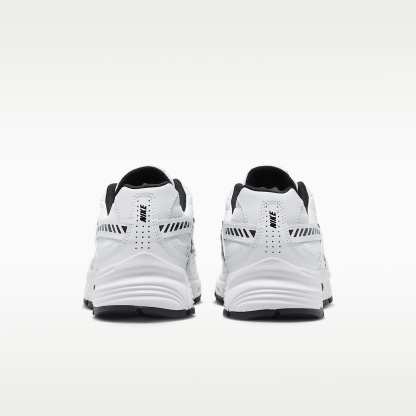 Nike Initiator Damenschuh – Weiß/Weiß/Schwarz/Metallic Silver