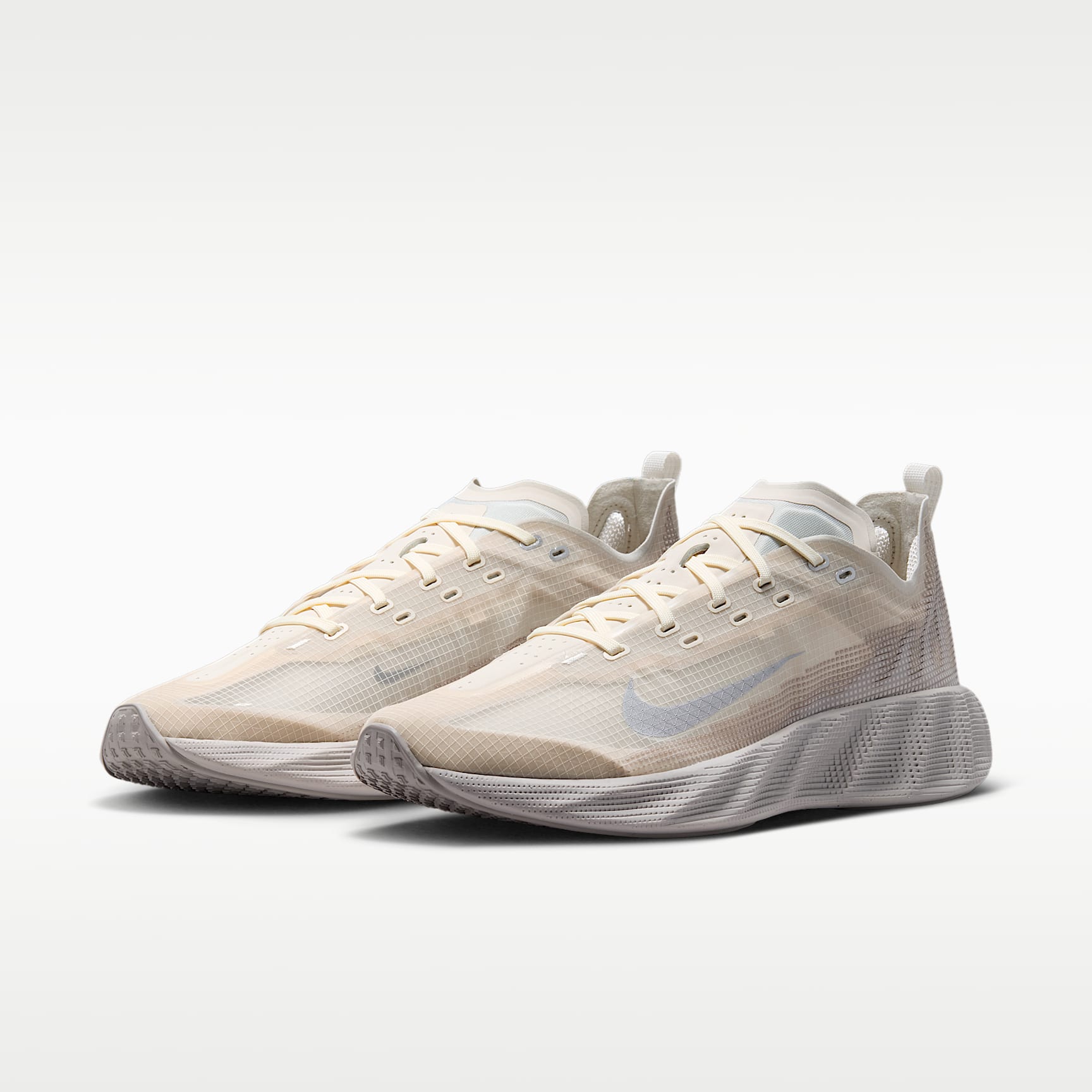 Nike Ava X Herrenschuh – Pale Ivory/Cream II/Light Bone/Metallic Silver