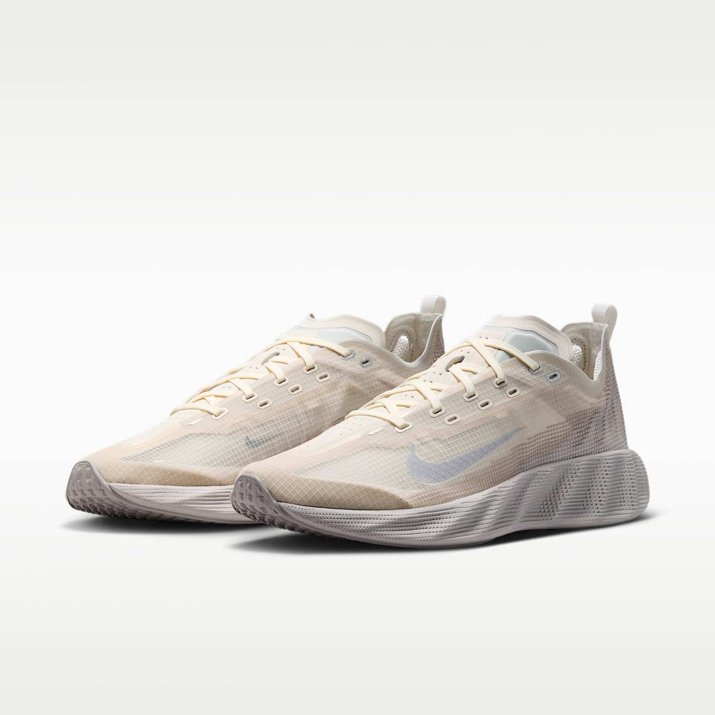 Nike Ava X Herrenschuh – Pale Ivory/Cream II/Light Bone/Metallic Silver
