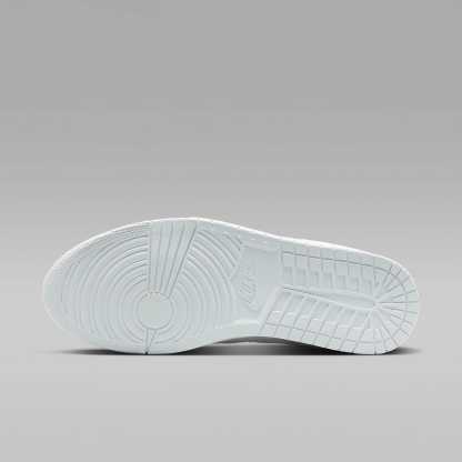 Jordan Court Connect Low Herrenschuhe – Weiß/Schwarz/Gym Red