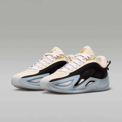 Jordan Heir Series 2 "Precious Medals" Basketballschuh – Pearl White/Schwarz/Metallic Gold/Weiß