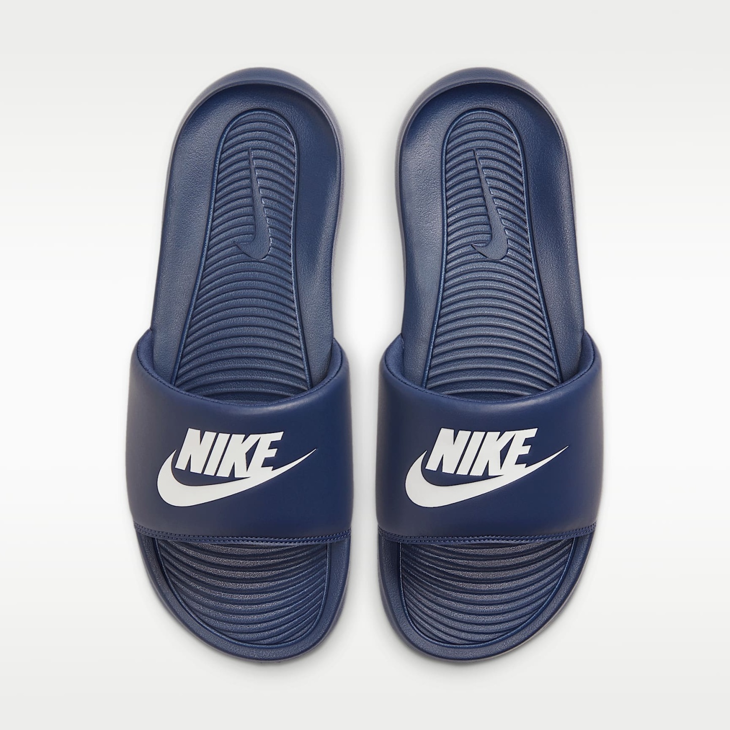 Nike Victori One Slides (Herren) – Midnight Navy/Midnight Navy/Weiß