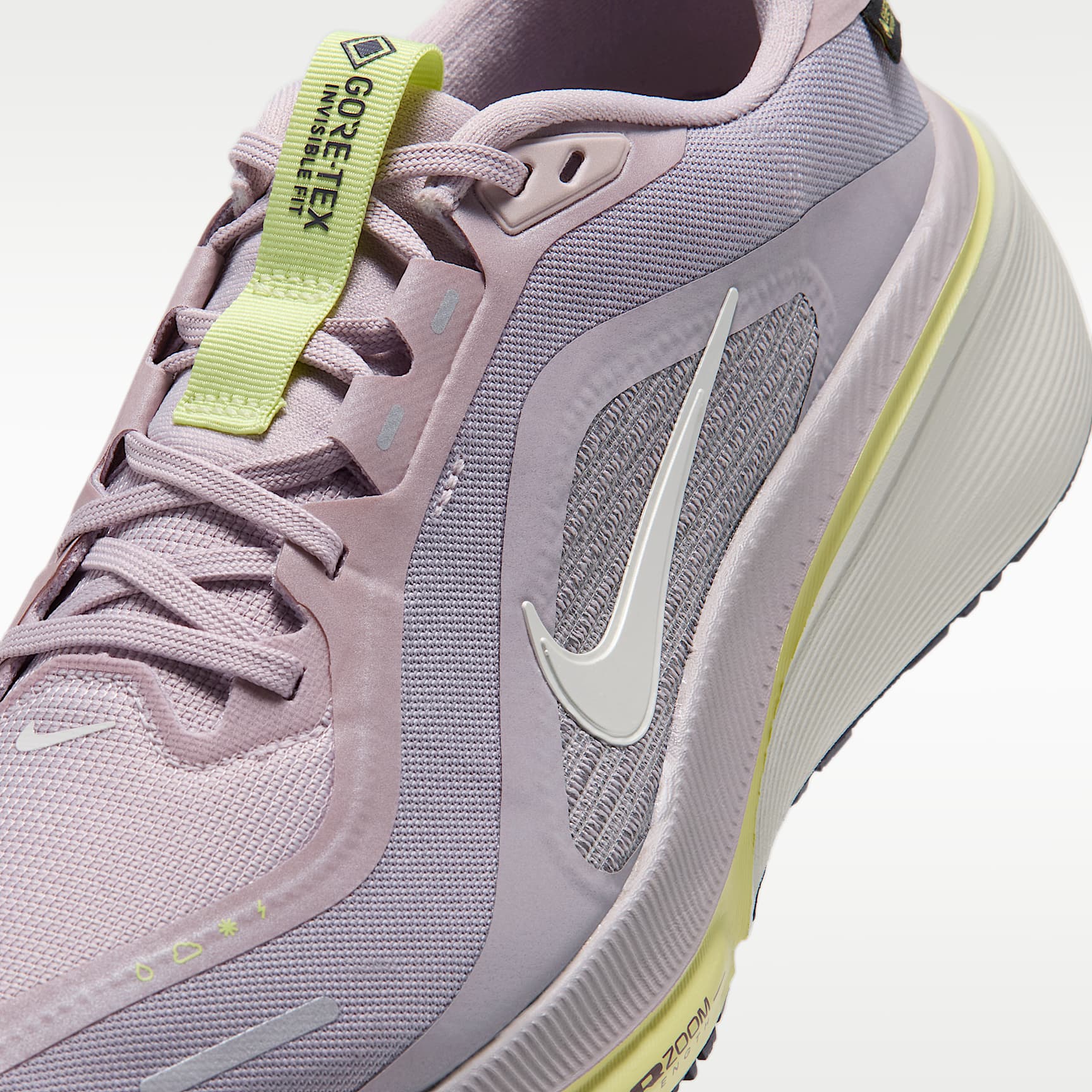 Nike Pegasus 42 GORE-TEX wasserdichter Straßenlaufschuh (Damen) – Particle Rose/Silver Lilac/Fennel/Sail