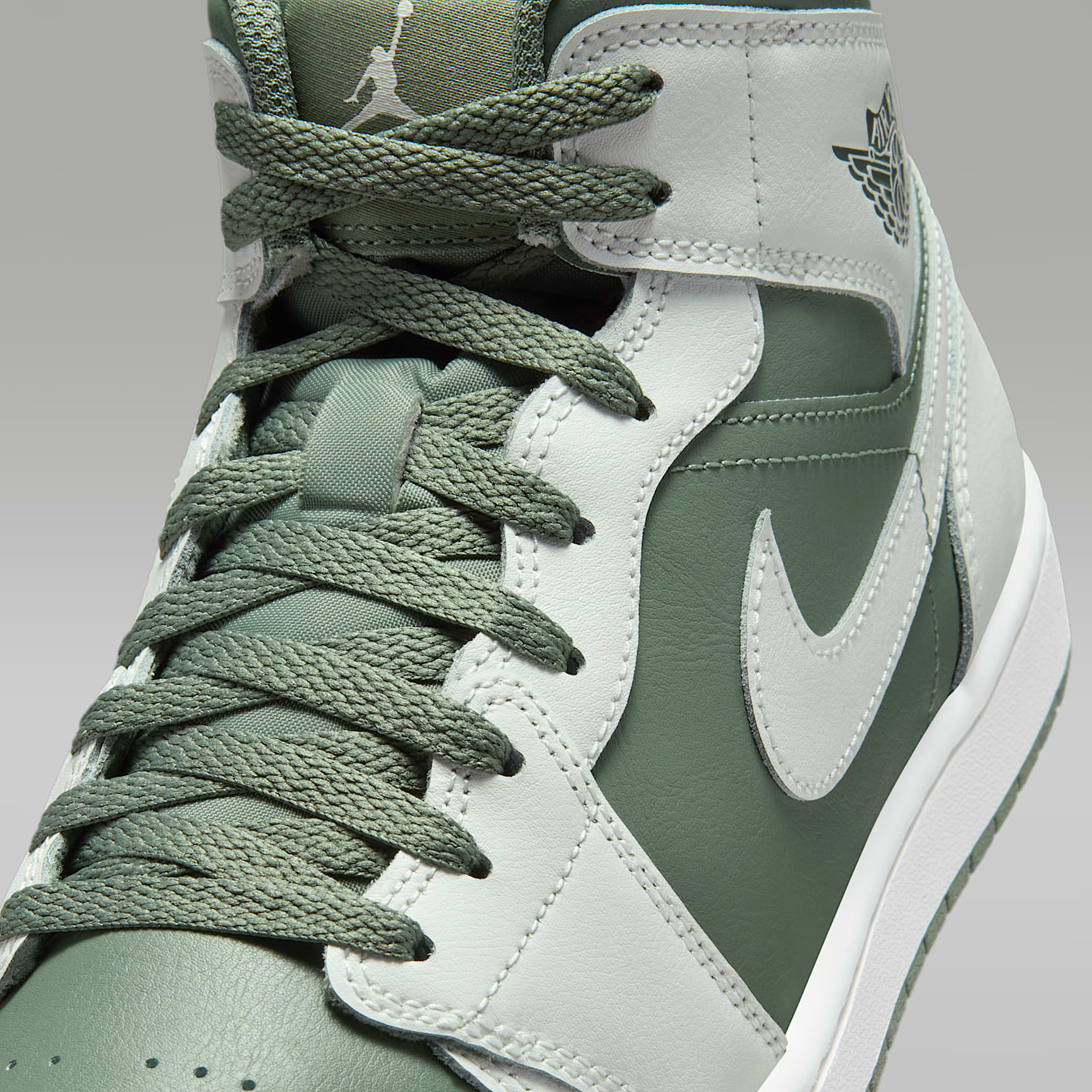 Air Jordan 1 Mid Herrenschuh – Summit White/Vintage Lichen