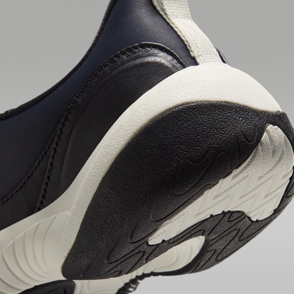 Jordan Pointe Schuh (Damen) – Schwarz/Sail